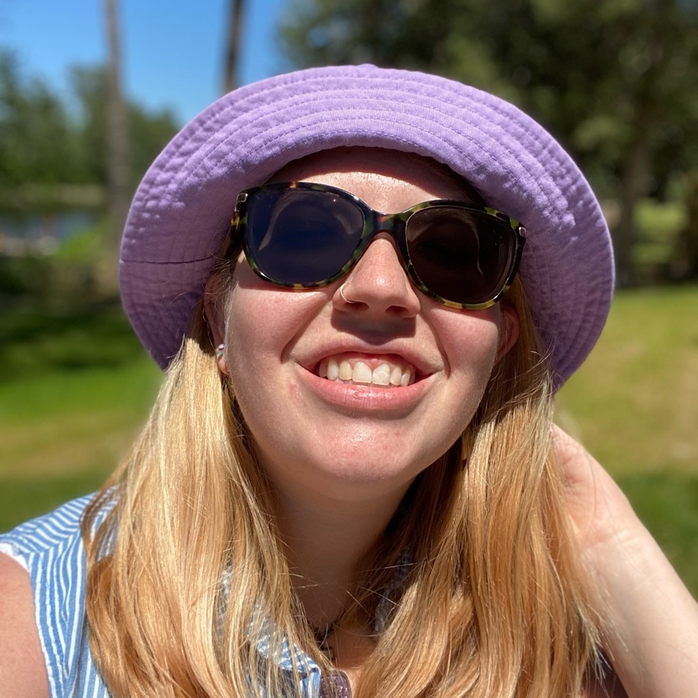 Meet your Posher, Christina